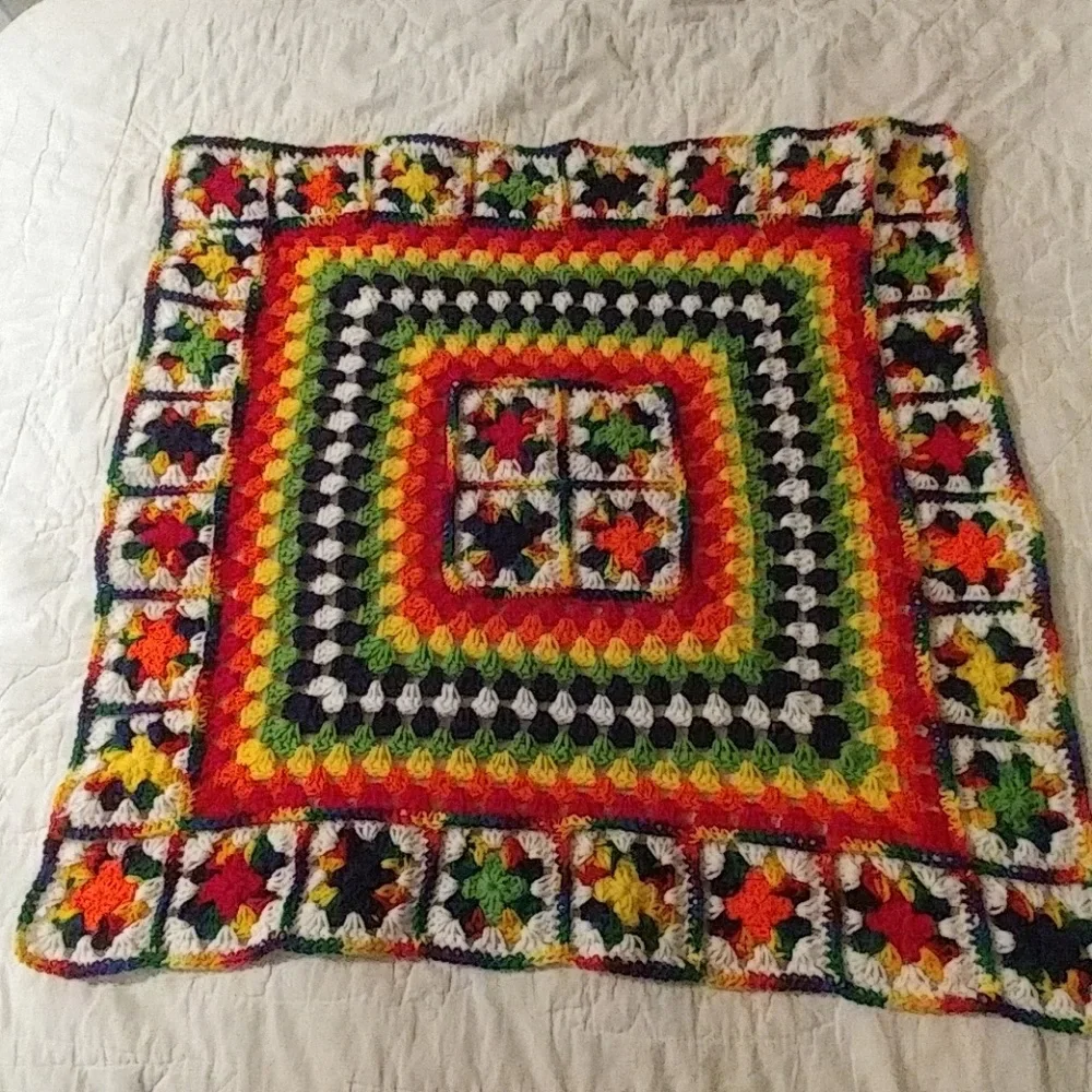 Laigh-Logan Creations - crochet baby afghan - Picture 1 of 2